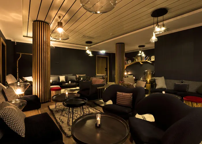 Hotel Le Yule & 5*