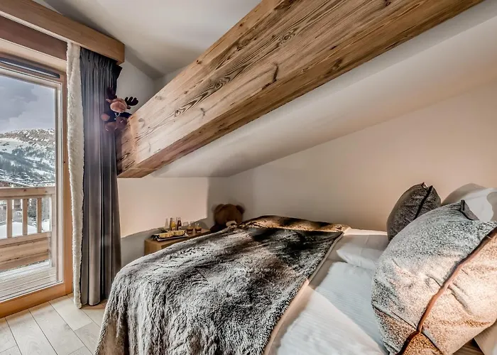 Hotel Le Yule & 5*