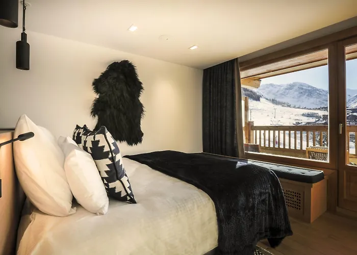 Le Yule & Hotel 5*