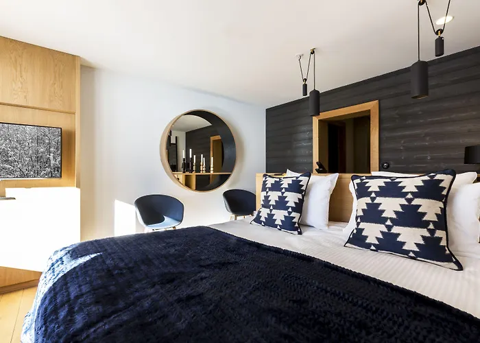 Le Yule & Hotel 5*
