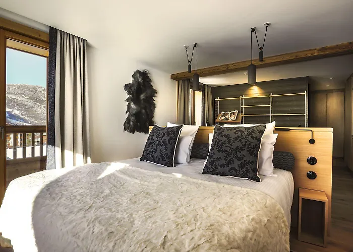 Le Yule & 5* Val-dʼIsère